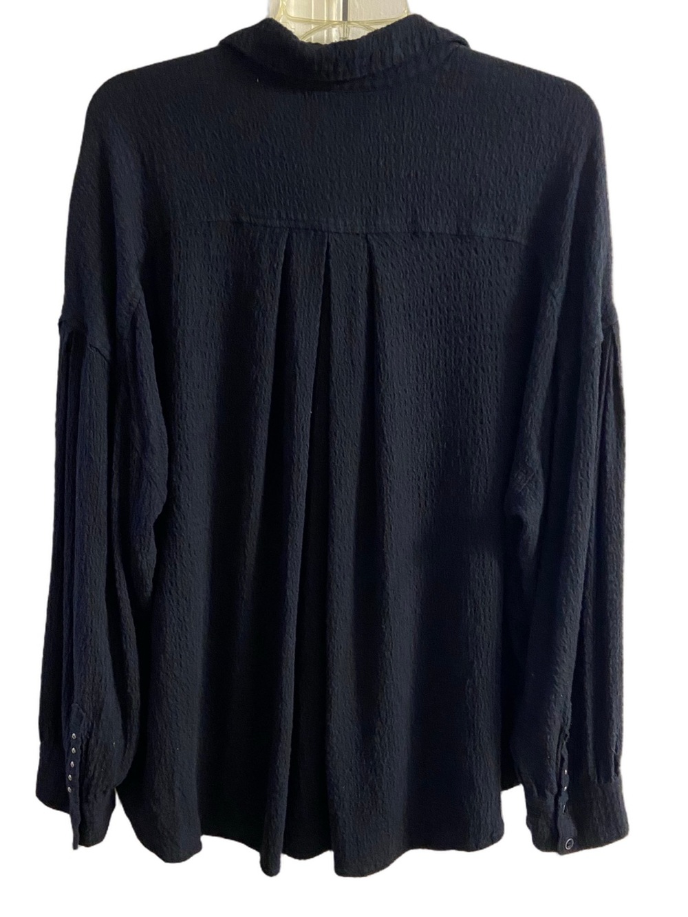 We The Free Hidden Valley Black Textured Studded Pocket Button Down Shirt Small - Picture 2 of 7